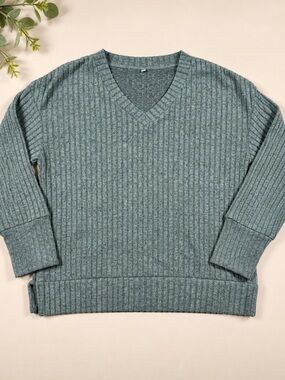 Green Ribbed V-Neck Long Sleeve Sweater
 Women’s